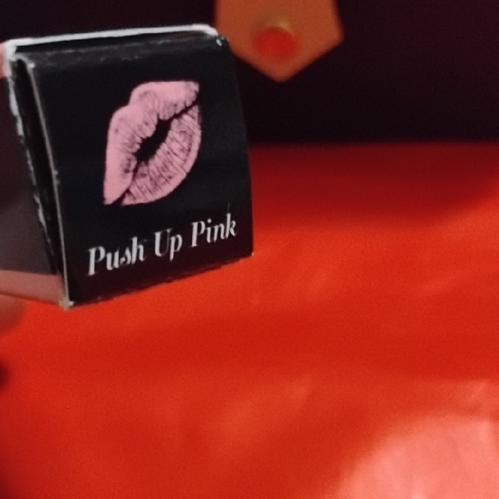 Buxom Va-Va Plump Shiny Liquid Lipstick - Vibrant Pink - Picture 4 of 6
